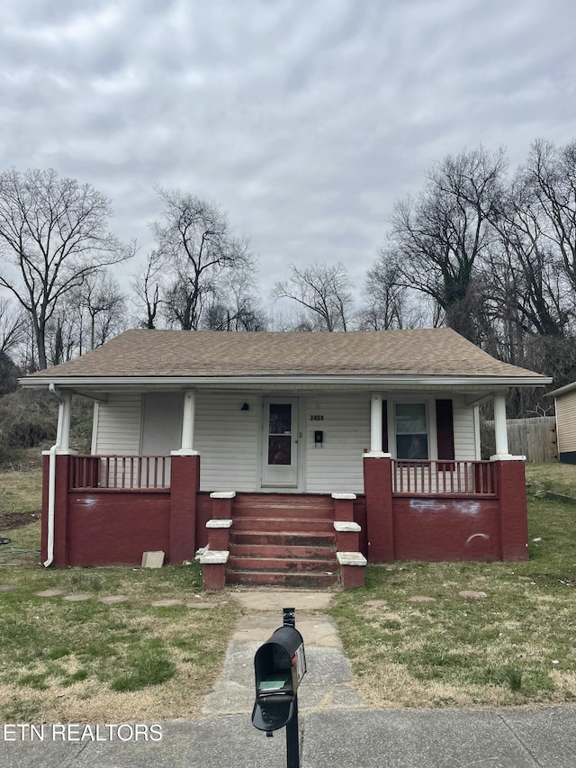 view of front facade with a porch