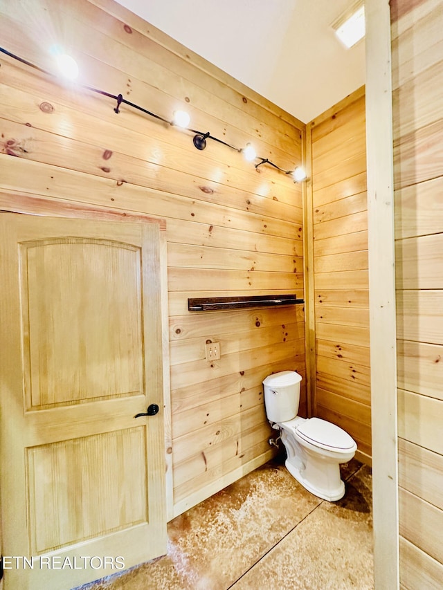 617 Cheyenne Dr, Jamestown, TN 38556 - bathroom with toilet and wooden walls