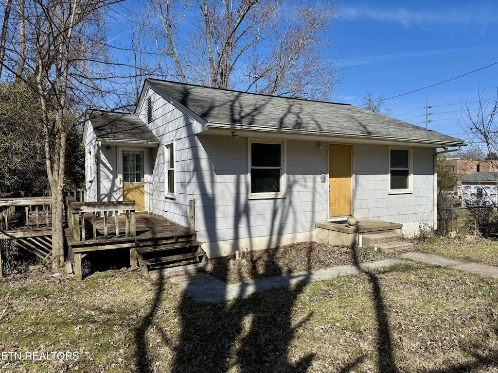 view of front of home featuring a deck