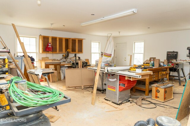 1017 Old Knoxville Hwy, Sevierville, TN 37862 - misc room featuring a workshop area