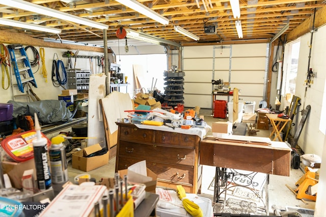 1017 Old Knoxville Hwy, Sevierville, TN 37862 - view of garage