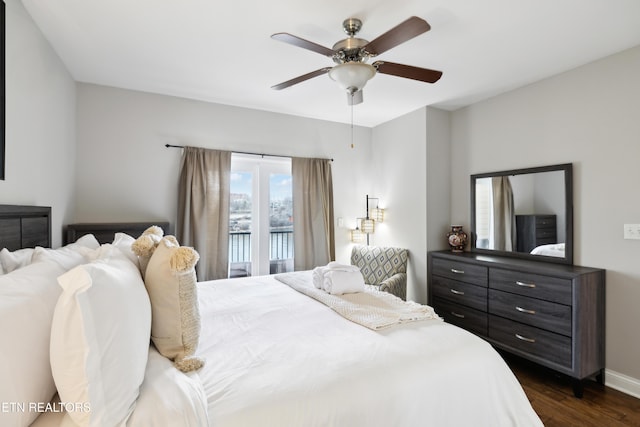 bedroom with dark wood-type flooring and ceiling fan