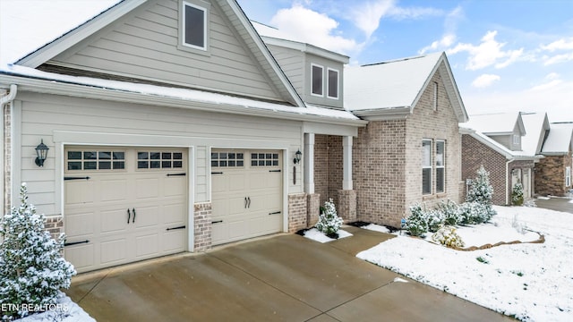 view of front of home featuring a garage