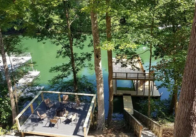 143 N Bridge Ln, Lafollette, TN 37766