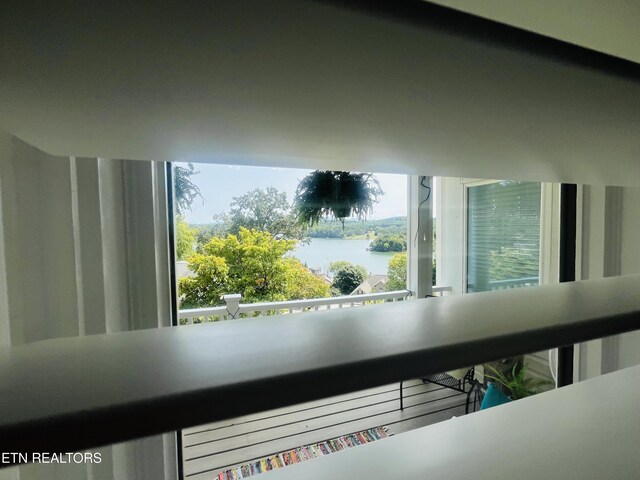 353 Southshore Dr, Greenback, TN 37742 - detailed view of a water view