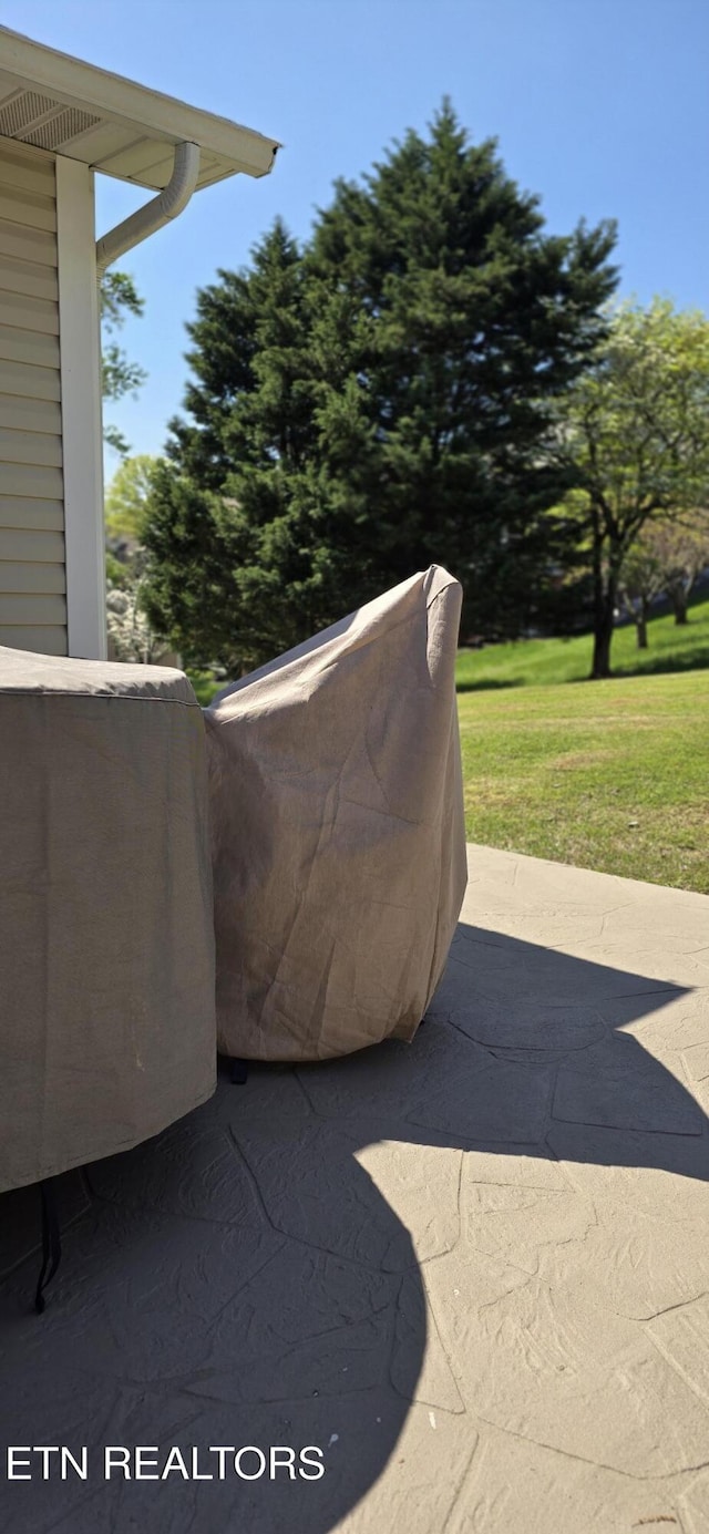 353 Southshore Dr, Greenback, TN 37742 - view of patio
