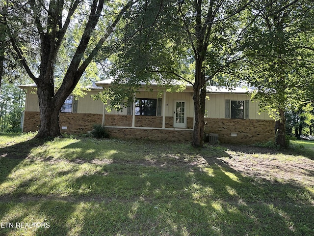 134 Woodlawn Dr, Jamestown, TN 38556 - photo 2