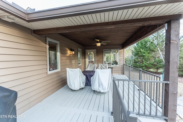 deck with a ceiling fan