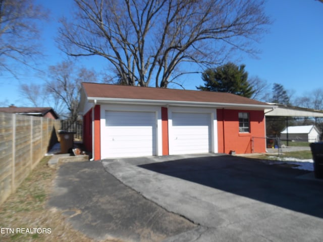 view of detached garage