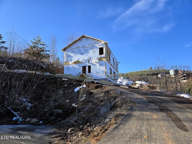 view of side of property