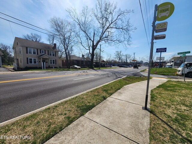 3720 N Broadway, Knoxville, TN 37917 - photo 29