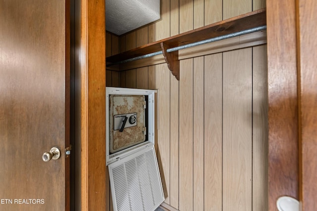 interior details with wooden walls