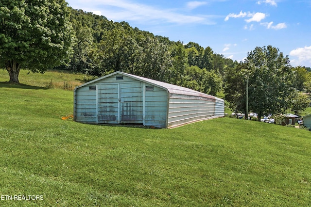 view of outdoor structure