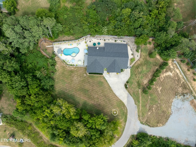 846 Quietlands Dr, Maryville, TN 37801 - aerial view of property and surrounding area with a pool