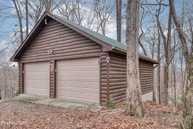 view of detached garage