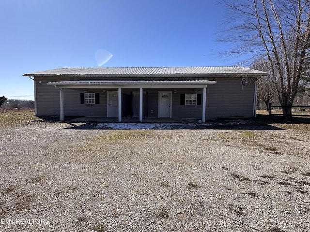 view of front of property with metal roof