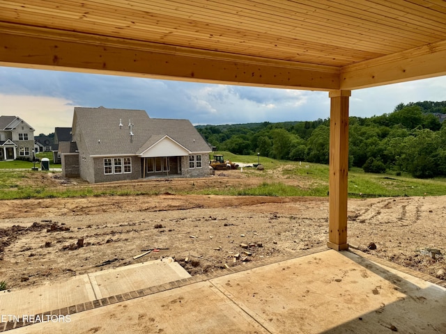 2127 Lantern Park Ln, Knoxville, TN 37932 - view of yard with a patio