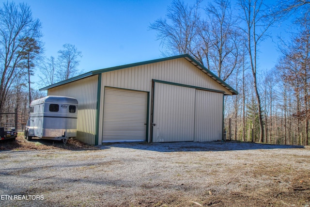 view of outbuilding featuring an outbuilding