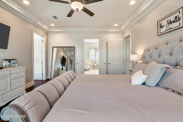 bedroom with crown molding, recessed lighting, visible vents, connected bathroom, and baseboards