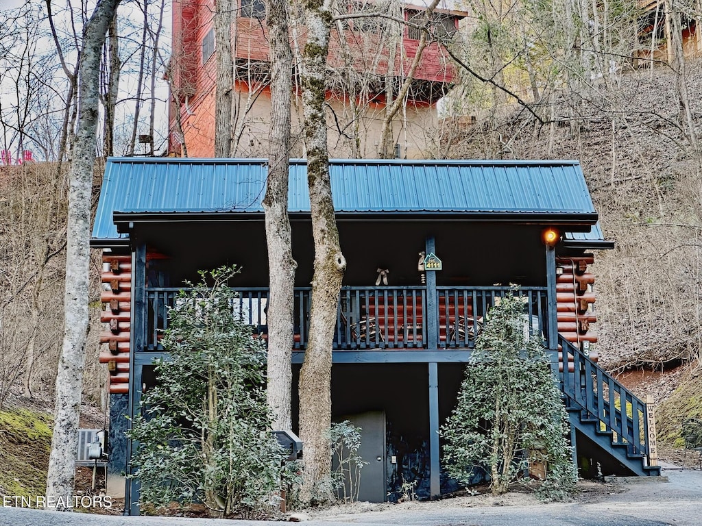 831 Bear Run Way, Sevierville, TN 37862 - photo 2