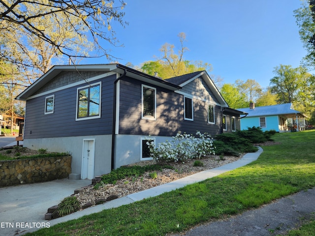 132 Pine Rd, Norris, TN 37828 - view of property exterior featuring a yard