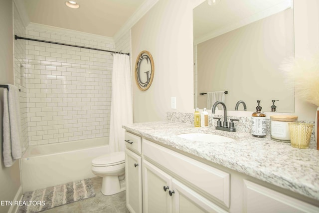 bathroom featuring toilet, ornamental molding, shower / bath combo, and vanity