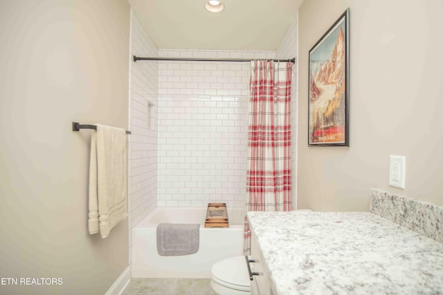 full bath with shower / bathtub combination with curtain, toilet, and vanity