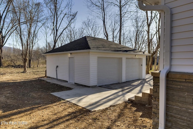 view of detached garage