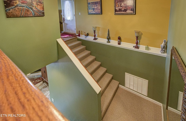 954 Pawnee Ct, Sevierville, TN 37876 - staircase with visible vents