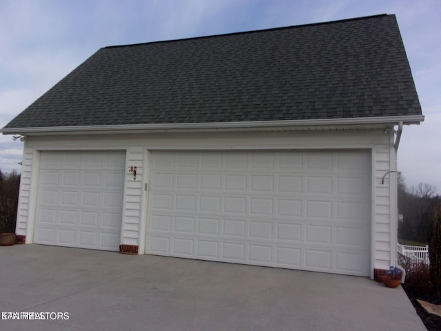 view of detached garage