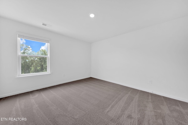 943 Utopia Ln, Knoxville, TN 37932 - carpeted empty room featuring baseboards and recessed lighting