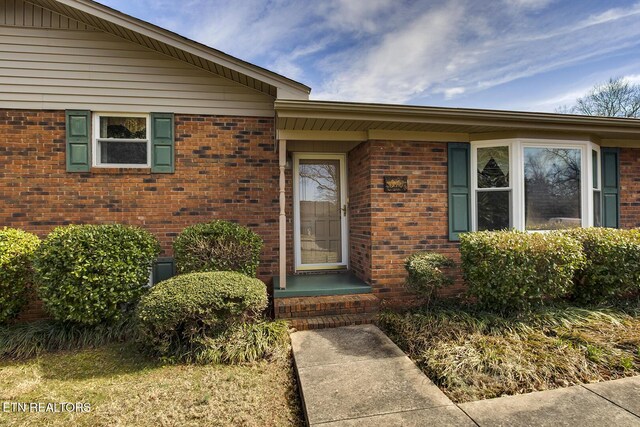 610 Hudson St, Athens, TN 37303 - property entrance with brick siding