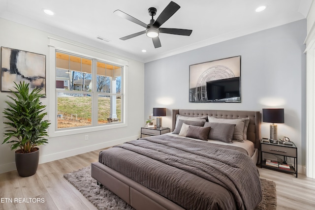 bedroom featuring recessed lighting, light wood-style floors, visible vents, and baseboards