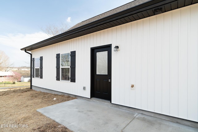 1229 N Main St, Sweetwater, TN 37874 - view of exterior entry