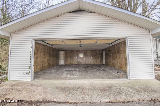 view of detached garage