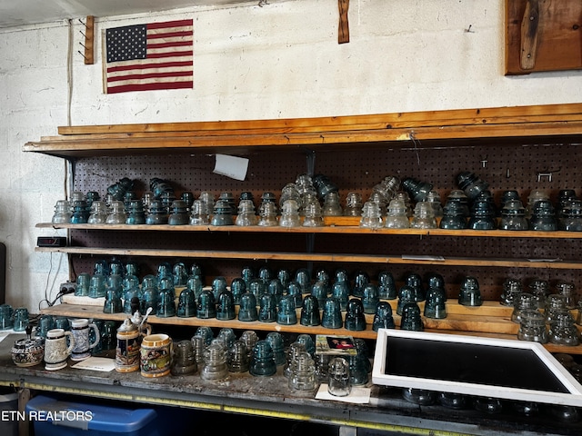 1640 Lodge St, Alcoa, TN 37701 - view of bar