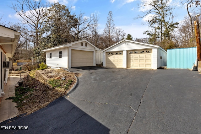 view of detached garage