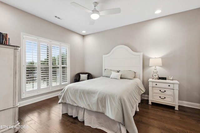 bedroom with dark wood-style flooring, recessed lighting, visible vents, a ceiling fan, and baseboards