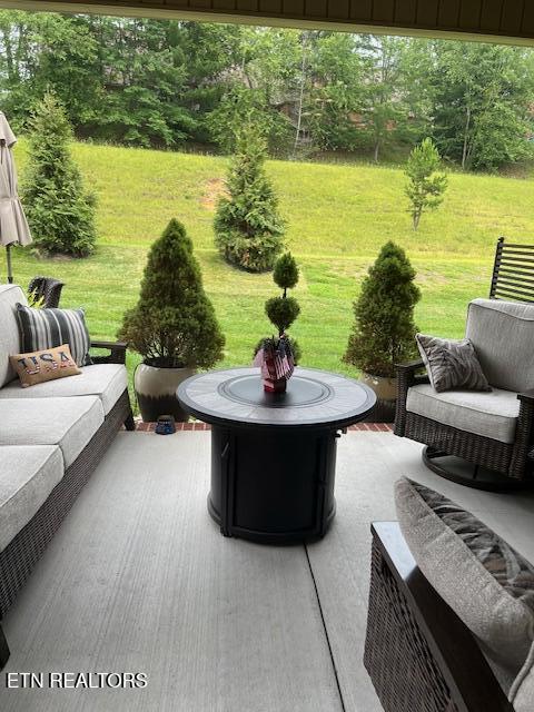 view of patio with outdoor lounge area