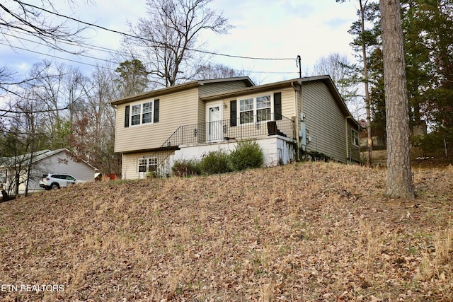 view of front of house