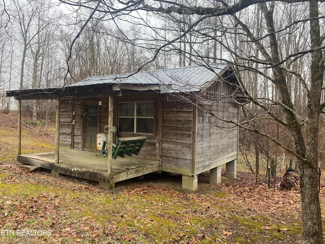 view of outdoor structure with an outdoor structure