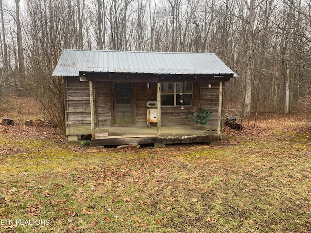 view of outbuilding featuring an outbuilding