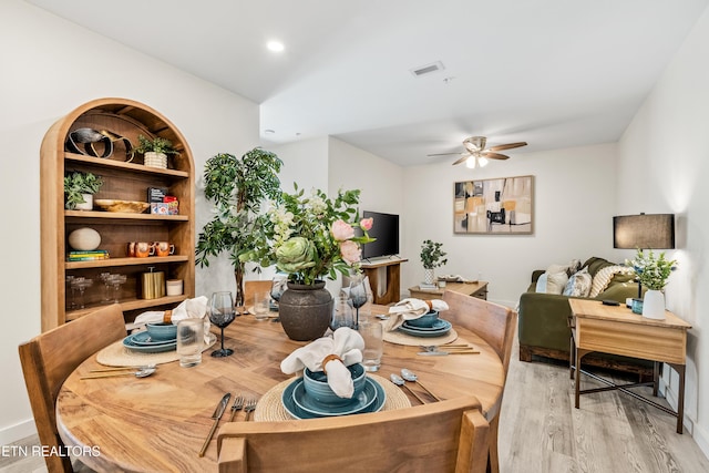 dining area with recessed lighting, visible vents, light wood-type flooring, and ceiling fan