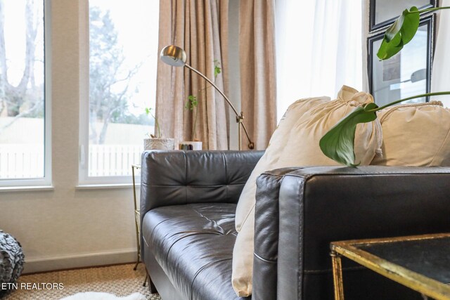 sitting room with baseboards