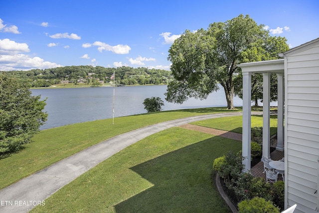 view of yard with a water view