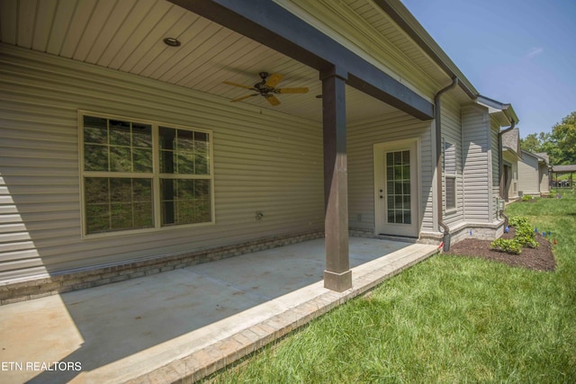 view of patio / terrace with ceiling fan