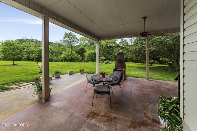 view of patio with ceiling fan