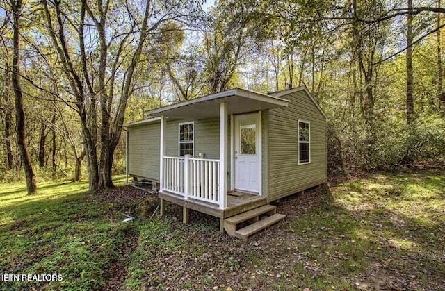 view of outbuilding