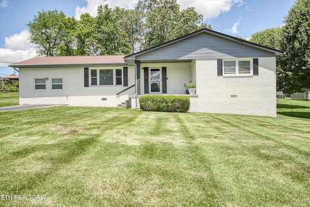 317 Lincoln St, Crossville, TN 38572 - photo 1