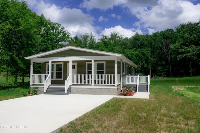 1600 Anna Maria Ln, Cookeville, TN 38501 - view of front of house with a porch and a front yard